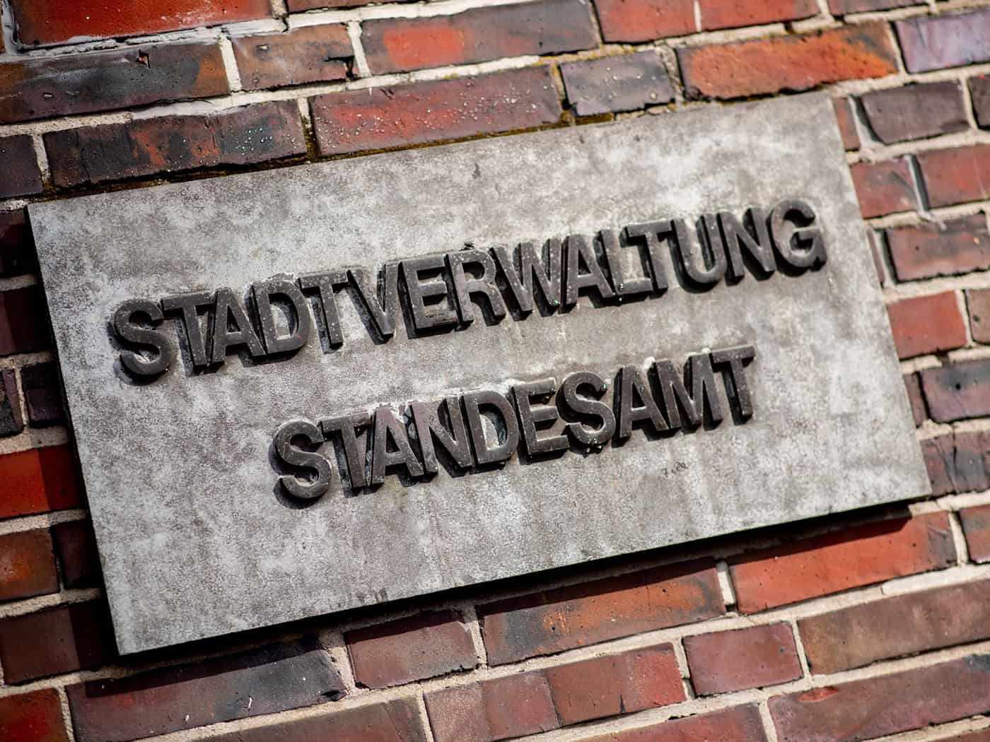 Bisher gilt für Hauptverwaltungsbeamte wie Bürgermeister und Landräte in Niedersachsen ein Mindestalter von 23 Jahren. (Symbolbild) / Foto: Hauke-Christian Dittrich/dpa