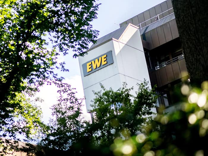 Für das laufende Jahr erwartet EWE eine weitgehend stabile Entwicklung beim operativen Ergebnis. (Symbolbild) / Foto: Hauke-Christian Dittrich/dpa