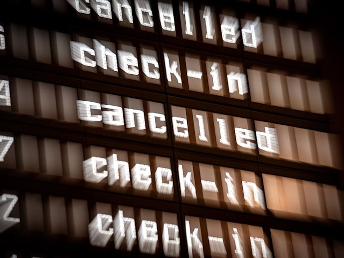 Lufthansa-Flugbegleiter streiken - das hat Folgen für viele Reisende auch an den Flughäfen Hannover und Bremen. (Archivbild) / Foto: Sina Schuldt/dpa