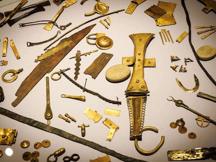 Rund 1.200 germanische Objekte aus dem heutigen Norddeutschland sind im Varusschlacht-Museum in Kalkriese zu sehen. / Foto: Friso Gentsch/dpa