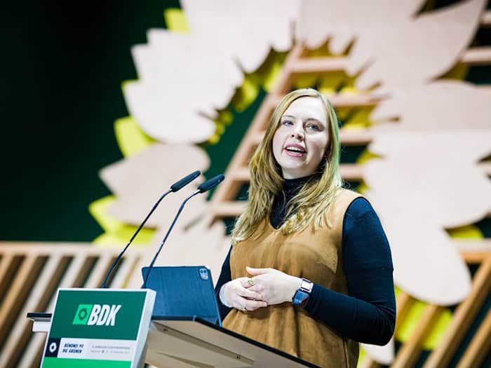 Greta Garlichs, die Vorsitzende der niedersächsischen Grünen, fordert mehr Schutz vor sexueller Gewalt. (Archivbild) / Foto: Moritz Frankenberg/dpa