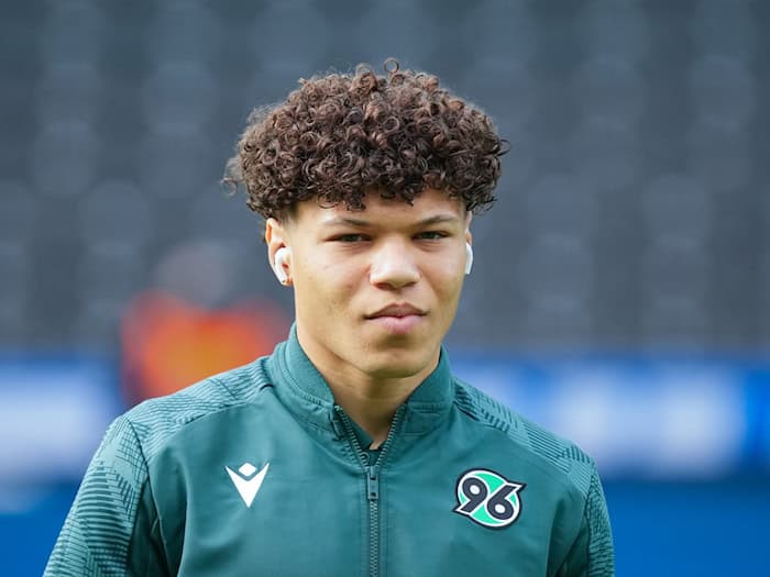  Montell Ndikom von Hannover 96. (Archivbild) / Foto: Soeren Stache/dpa