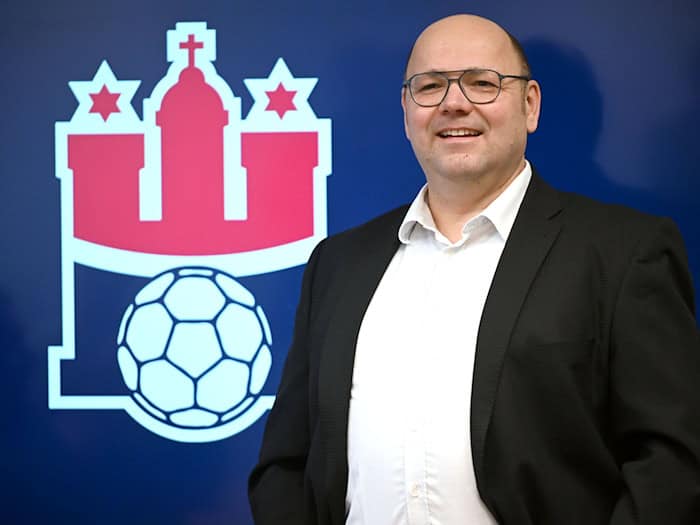 HSVH-Geschäftsführer Christian Hüneburg zeigte sich erfreut über die erfolgte Lizenzerteilung. (Archoibild) / Foto: Michael Schwartz/dpa