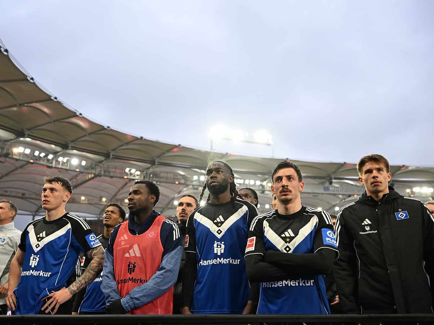 Der HSV war in Stuttgart am Sonntag chancenlos. / Foto: Marijan Murat/dpa