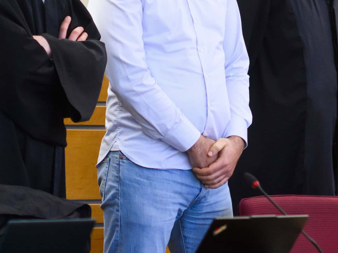 Ein Staatsanwalt aus Hannover hat nach Überzeugung des Landgerichts eine Kokain-Bande gegen Geld mit Informationen versorgt (Archivbild) / Foto: Julian Stratenschulte/dpa