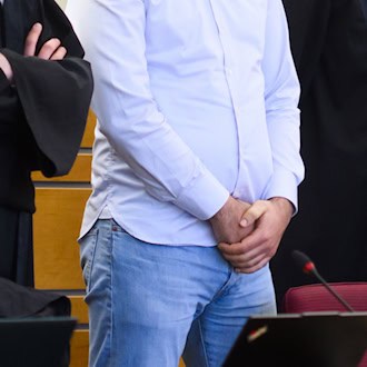 Ein Staatsanwalt aus Hannover hat nach Überzeugung des Landgerichts eine Kokain-Bande gegen Geld mit Informationen versorgt (Archivbild) / Foto: Julian Stratenschulte/dpa