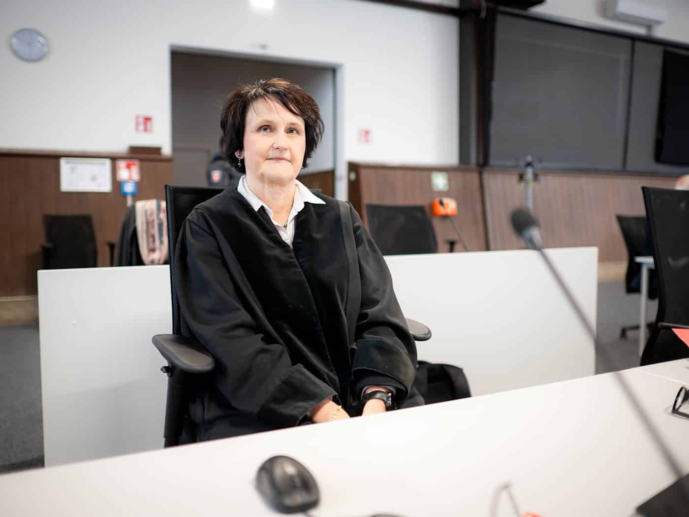 Die Staatsanwaltschaft fordert 15 Jahre Haft für Daniela Klette. / Foto: Sina Schuldt/dpa