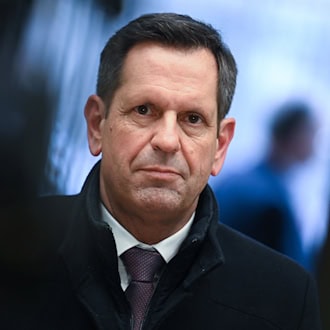 Ministerpräsident Lies stellt klar: Niedersachsen steht zur Verteidigungsindustrie. (Archivbild) / Foto: Britta Pedersen/dpa