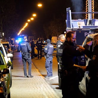 Die Ermittlungen zu den Schusswaffenvorfällen in mehreren Bremer Stadtteilen werden von der Sonderkommission «Fokus» geführt. (Archivbild) / Foto: Jörn Hüneke/dpa