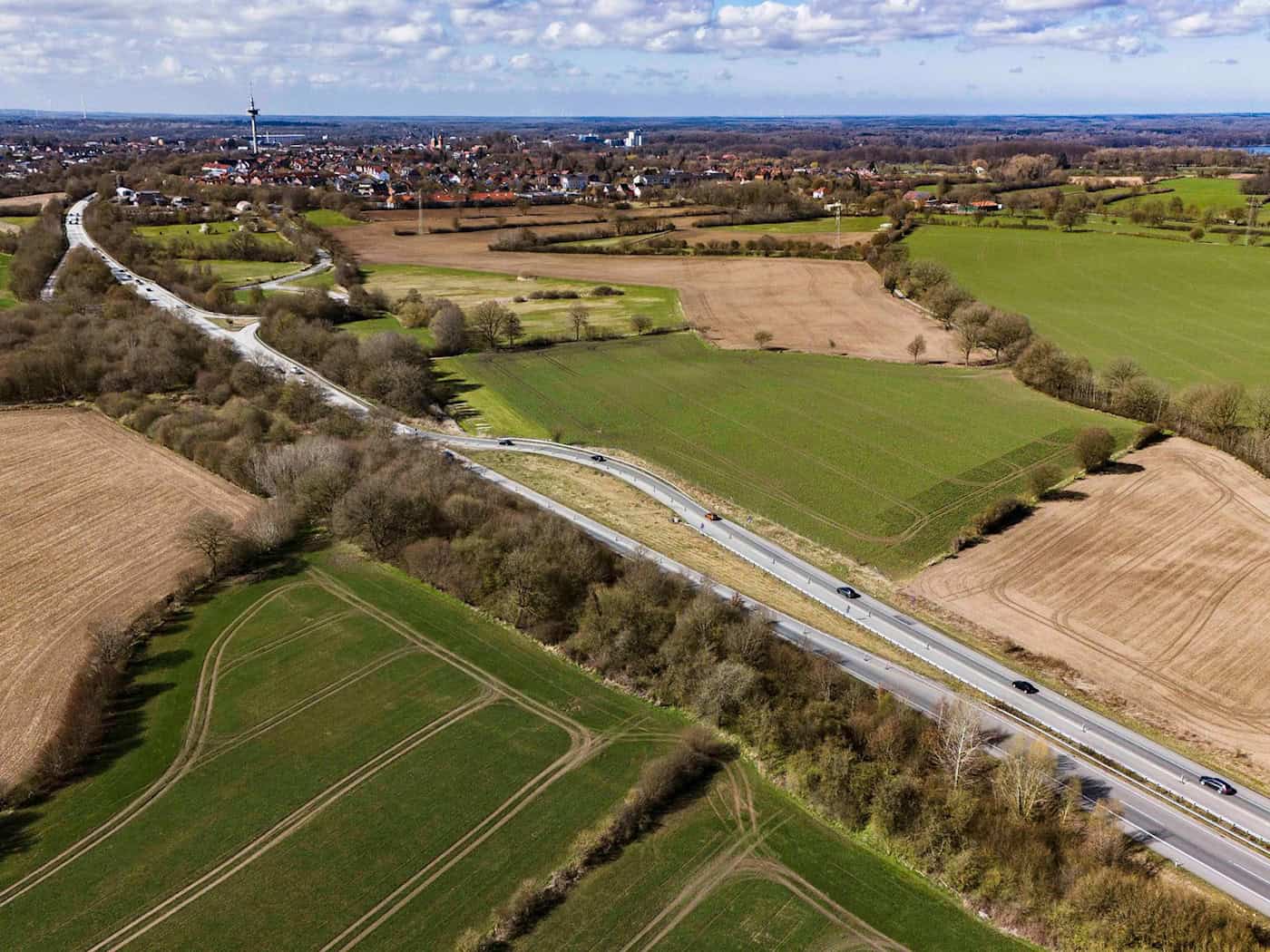 Die Küstenautobahn A20 soll von Schleswig-Holstein nach Niedersachsen weiter gebaut werden. (Archivfoto) / Foto: Frank Molter/dpa