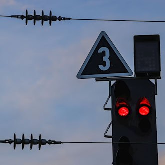 Rund um Minden fährt am Mittwochmorgen kein Zug. (Symbolbild) / Foto: Oliver Berg/dpa