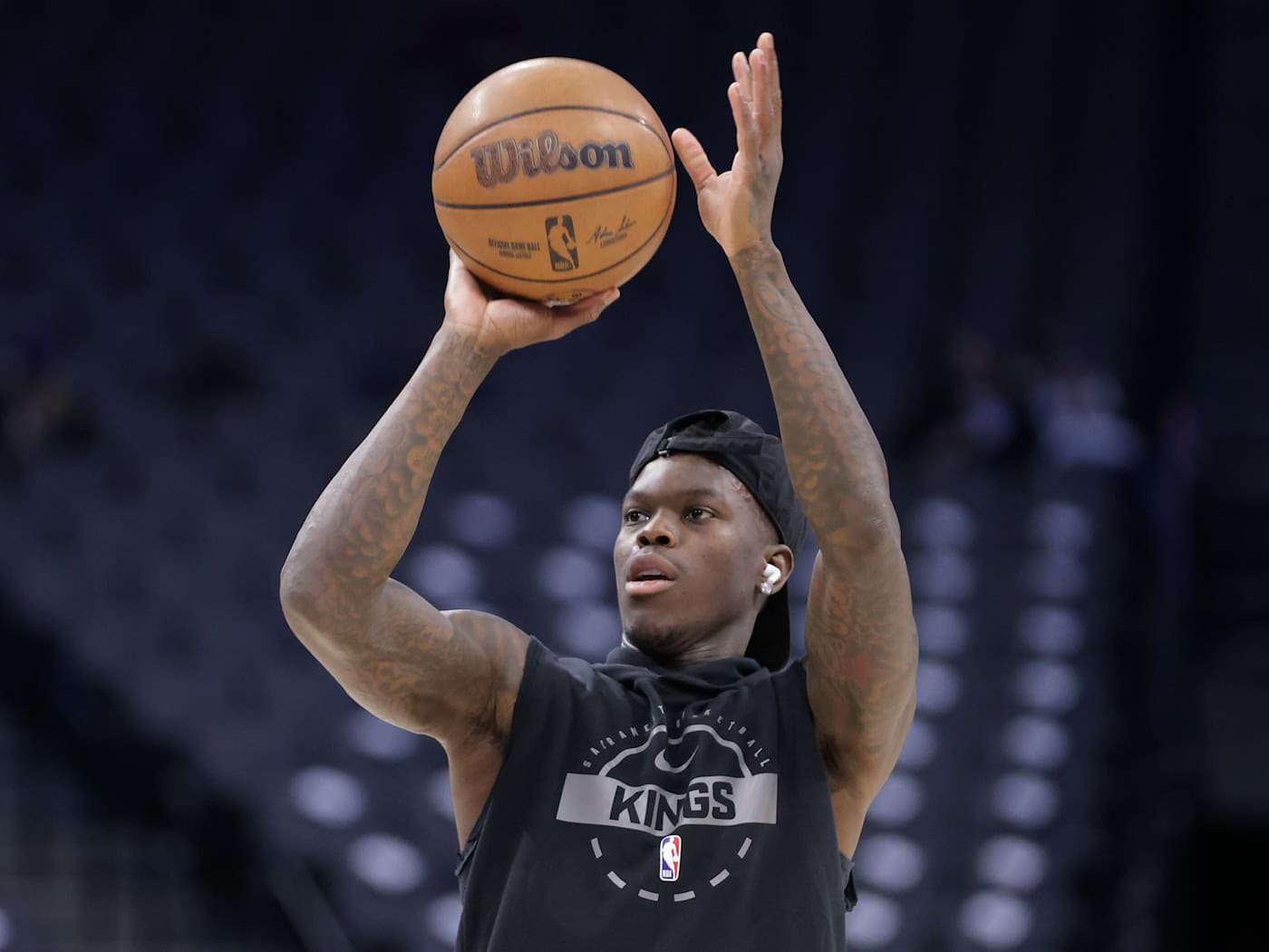 Dennis Schröder will die Basketball Löwen Braunschweig bei einem Abstieg schnell wieder nach oben führen. (Archivbild) / Foto: Scott Marshall/AP/dpa