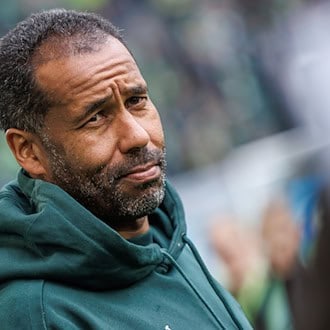 Trainer Daniel Thioune und Werder Bremen erwarten den Hamburger SV zum Nordderby. (Archivbild) / Foto: Andreas Gora/dpa