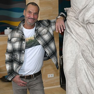 Schauspieler Silvan-Pierre Leirich kehrt  «Alles was zählt» den Rücken. (Archivfoto) / Foto: Henning Kaiser/dpa