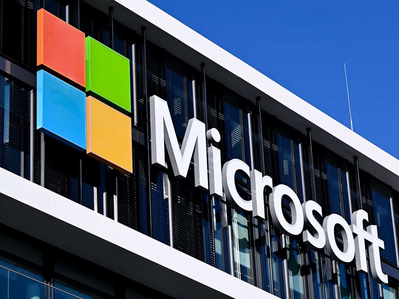 An den Schulen sollten unter anderem die Office-Produkte von Microsoft eingesetzt werden. (Symbolbild) / Foto: Sven Hoppe/dpa