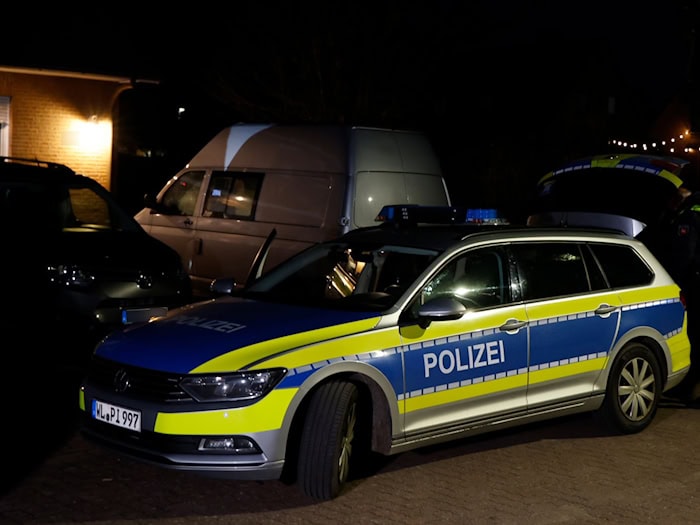 Ein totes Baby ist einer Mülltonne im Kreis Harburg entdeckt worden.  / Foto: Georg Wendt/dpa
