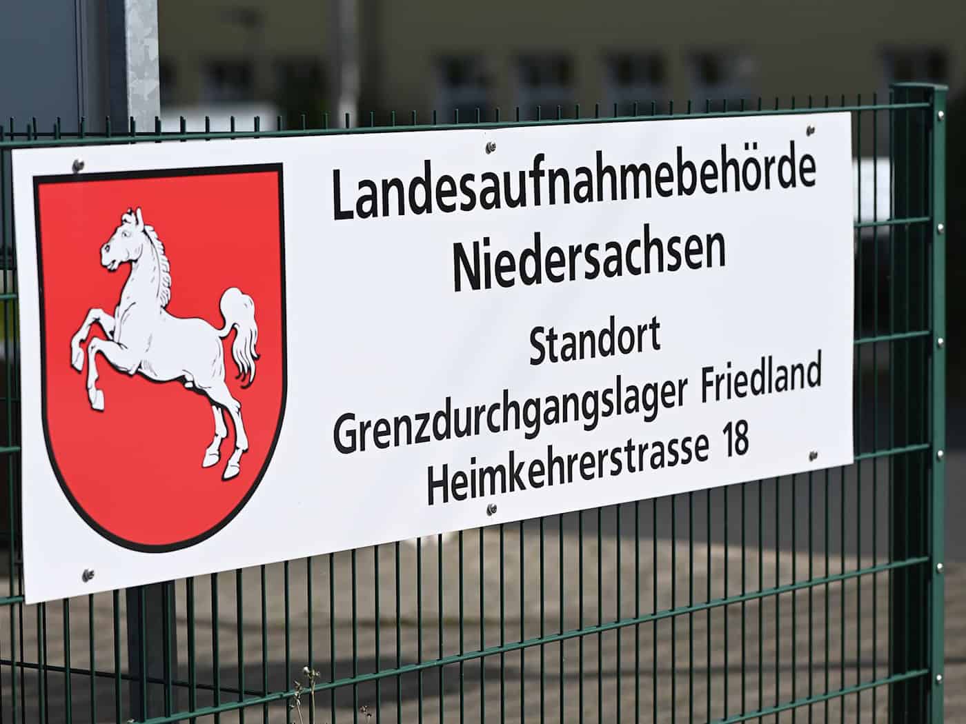 Im Grenzdurchgangslager kommen seit Jahren Spätaussiedler an. (Archivbild) / Foto: Swen Pförtner/dpa