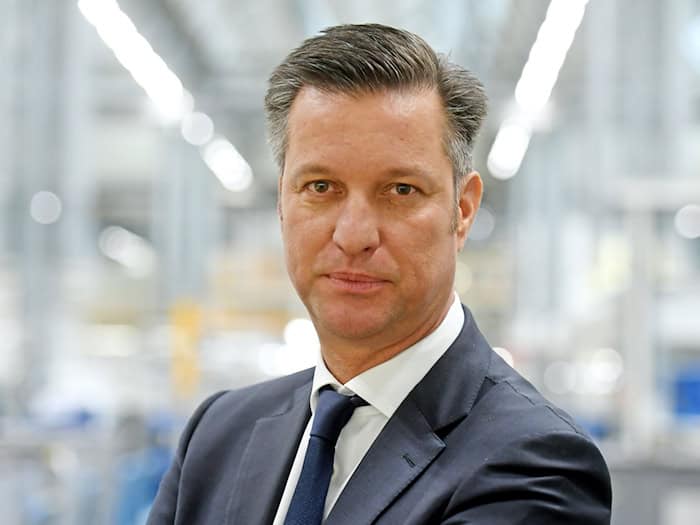 VW-Technikvorstand Thomas Schmall: «Die Hannover Messe zeigt: Wir können Technologie.» (Archivbild) / Foto: Holger Hollemann/dpa