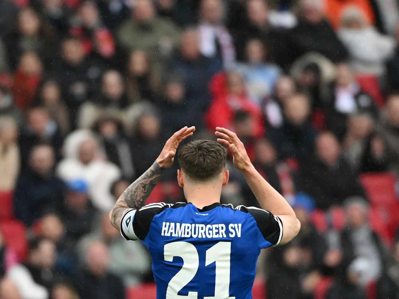 Hamburger Frust: Nicolai Remberg bei der Niederlage in Stuttgart. / Foto: Marijan Murat/dpa