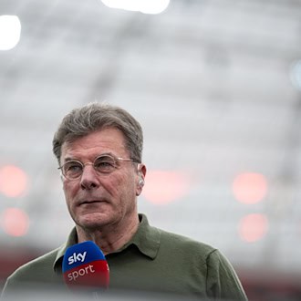 Wolfsburg Trainer Dieter Hecking fand Aussagen von Kevin Großkreutz zum VfL «despektierlich». (Archivbild) / Foto: Fabian Strauch/dpa