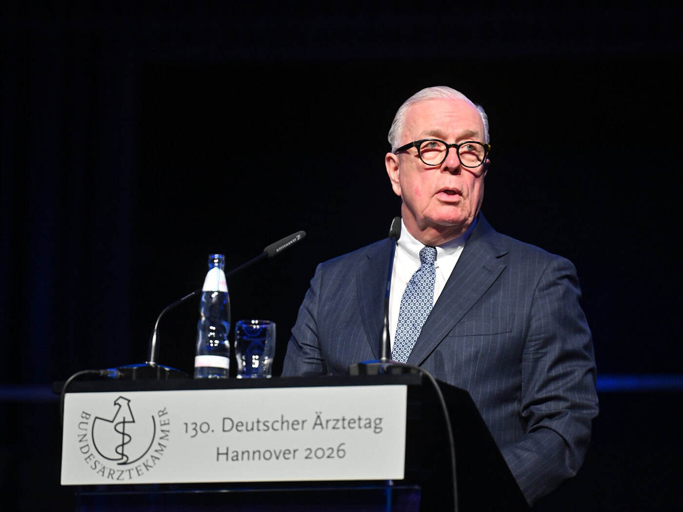 Ärztepräsident Reinhardt: «Stellen Sie diese Reform auf "Hold".» / Foto: Julian Stratenschulte/dpa