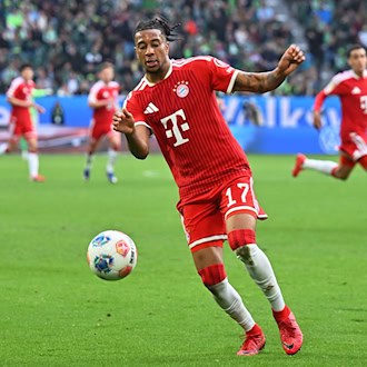 Michael Olise holte einen Strafstoß für die Bayern raus. / Foto: Swen Pförtner/dpa