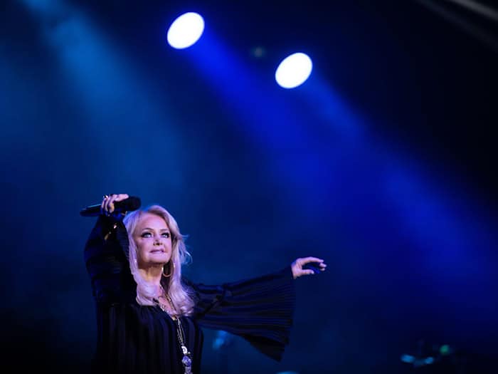 Bonnie Tyler nach Not-OP im Koma - Tour offen