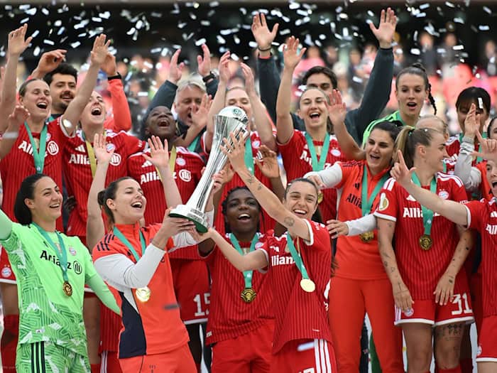 Hat viel zu feiern: der FC Bayern. / Foto: Fabian Strauch/dpa