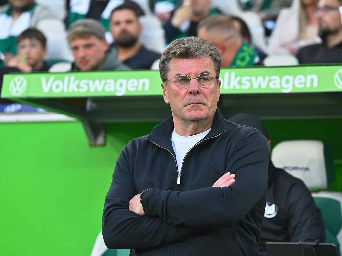 Trainer Dieter Hecking vom VfL Wolfsburg. / Foto: Swen Pförtner/dpa