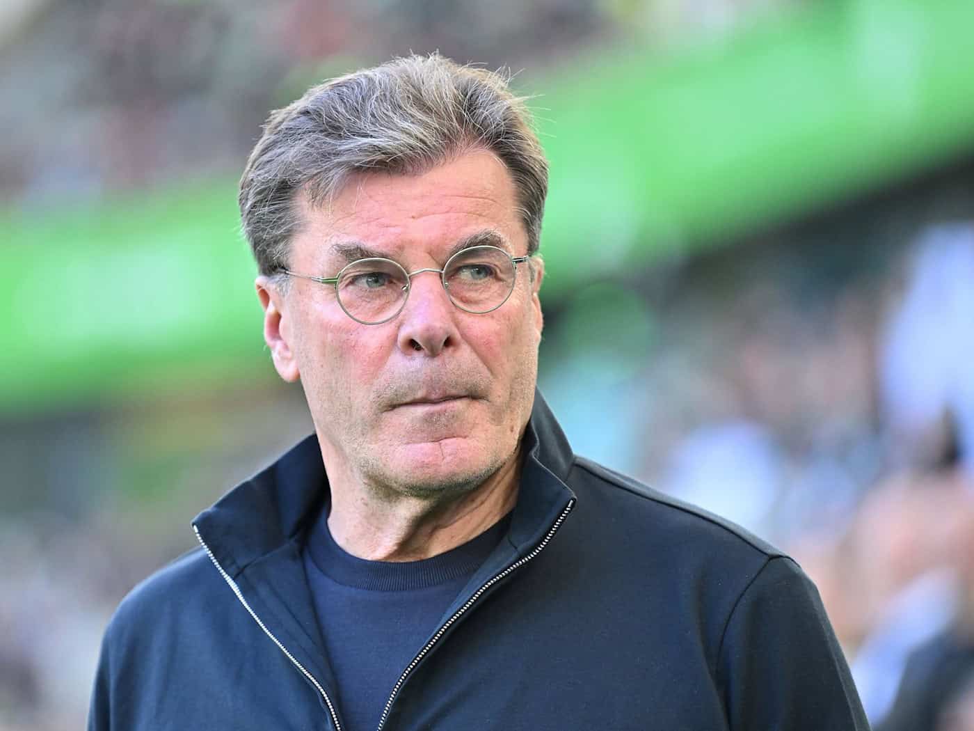 Wolfsburg-Trainer Dieter Hecking. / Foto: Swen Pförtner/dpa
