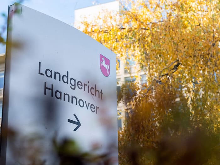 Ein Narkosearzt steht in Hannover wegen sexuellen Missbrauchs von Kindern vor Gericht. (Symbolbild) / Foto: Alicia Windzio/dpa