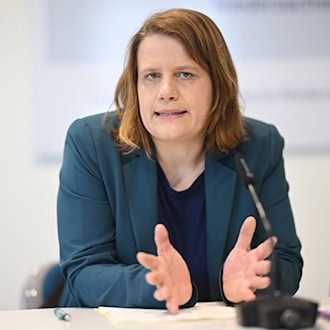 Niedersachsen entwickele den Religionsunterricht konsequent weiter, sagt Kultusministerin Julia Willie Hamburg. / Foto: Julian Stratenschulte/dpa