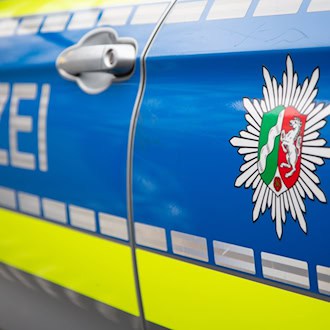 Ein Spezialeinsatzkommando durchsuchte am Morgen mehrere Gebäude in NRW und Niedersachsen. (Symbolbild) / Foto: Friso Gentsch/dpa