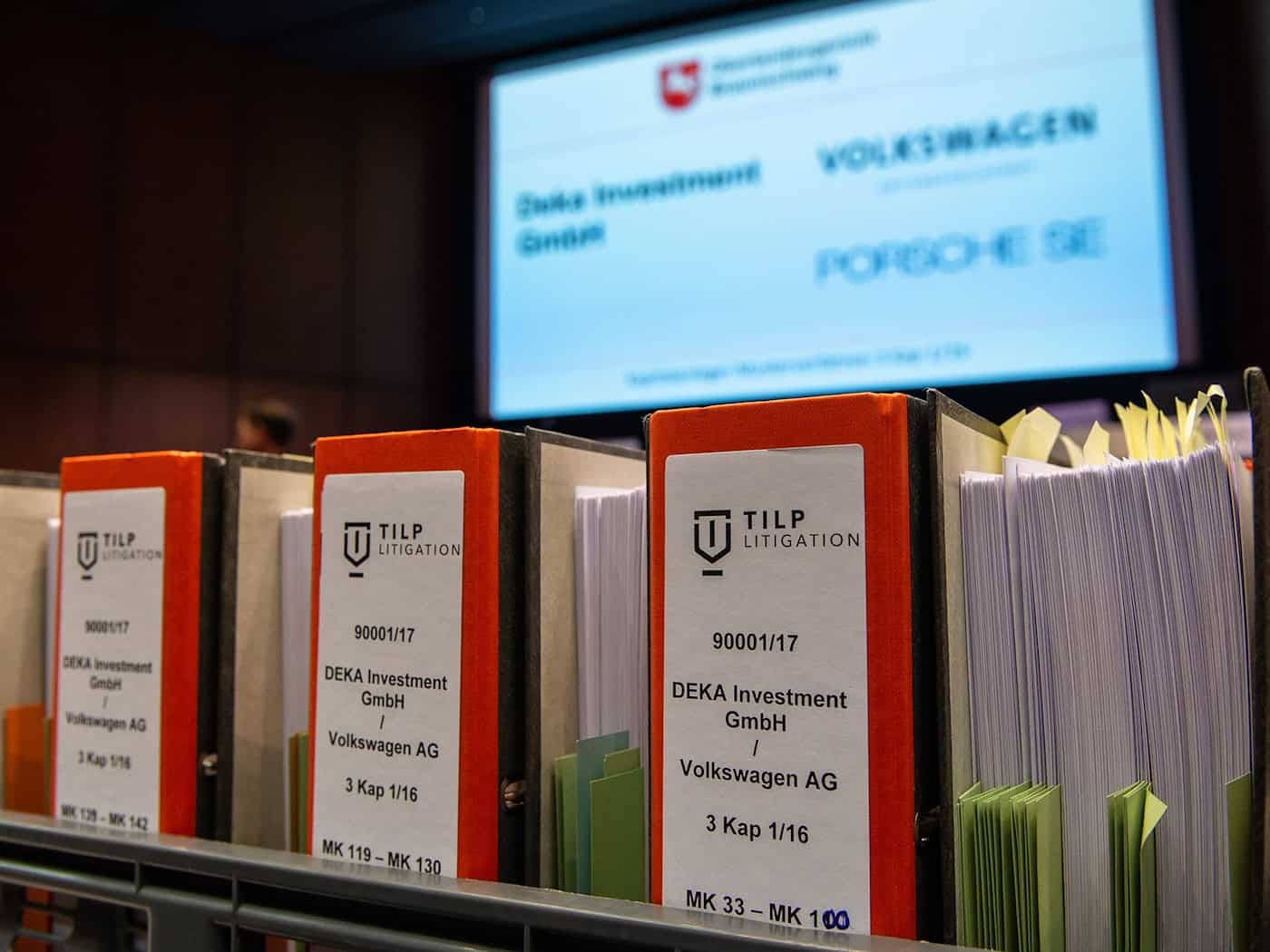 Der langjährige Investorenprozess zur Dieselaffäre wird mit zwei Terminen in Braunschweig fortgesetzt. (Archivbild)  / Foto: Swen Pförtner/dpa