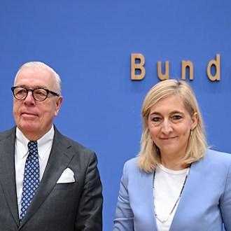 Die Ministerin stellt sich mit ihren Reformplänen der Ärzteschaft. (Archivbild) / Foto: Soeren Stache/dpa