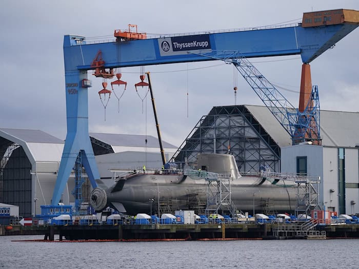 TKMS zählt zu einem der weltweit führenden Unternehmen im Bau nicht nuklear betriebener U-Boote. (Archivbild) / Foto: Marcus Brandt/dpa