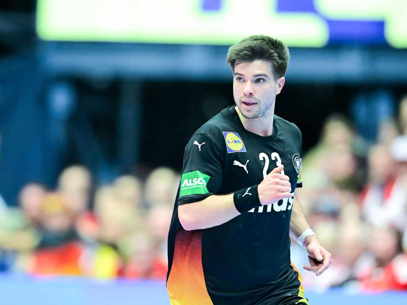 Nationalspieler Renars Uscins wird die TSV Hannover-Burgdorf nach der nächsten Saison verlassen. (Archivbild) / Foto: Sina Schuldt/dpa