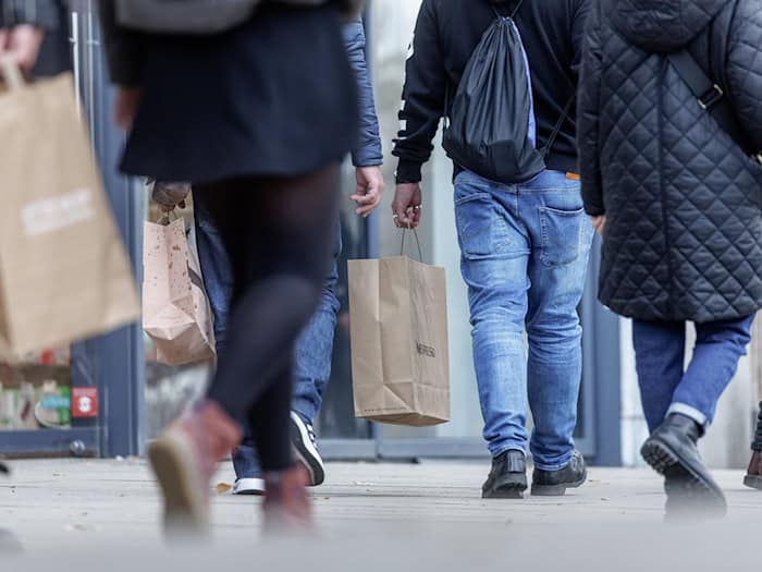 Niedersachsen: Verdi ruft Beschäftigte im Einzelhandel zu Warnstreik — Einsätze in Braunschweig und Lauenau