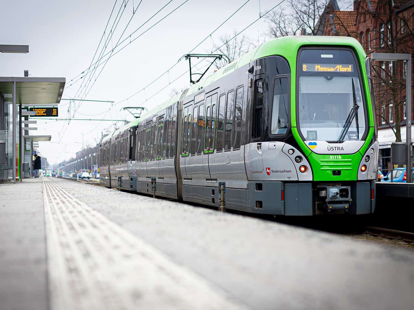 Im kommunalen Nahverkehr könnte es erneut zu Warnstreiks kommen. (Archivbild) / Foto: Moritz Frankenberg/dpa
