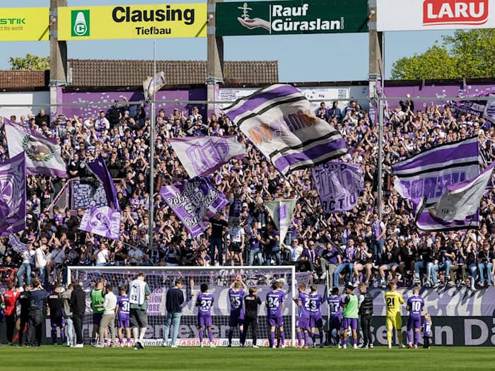 Jubel in Osnabrück: Die Lila-Weißen kehren in die 2. Bundesliga zurück. (Archivbild) / Foto: David Ebener/dpa