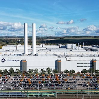 Die Integration von Volkswagen Sachsen in die VW AG verzögert sich. (Archivbild) / Foto: Hendrik Schmidt/dpa