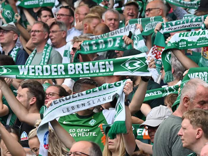 Die Bremer Fans können sich auf einen Nachwuchsoffensivspieler freuen. (Archivbild) / Foto: Carmen Jaspersen/dpa