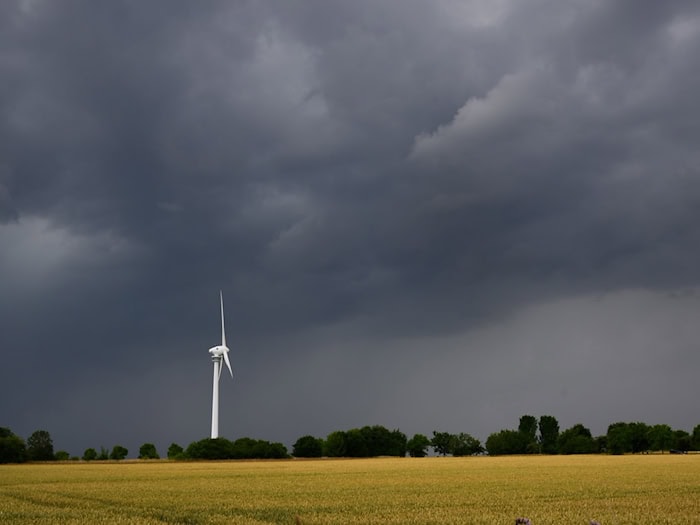 DWD warnt vor schwerem Gewitter in West-Niedersachsen – Unwetterstufe 3