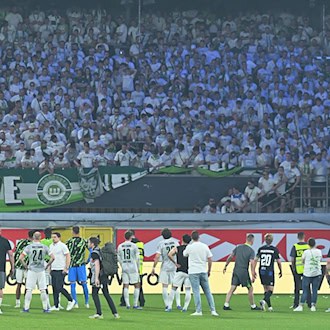 Nach dem Abstieg kommt beim VfL Wolfsburg alles auf den Prüfstand. / Foto: Swen Pförtner/dpa
