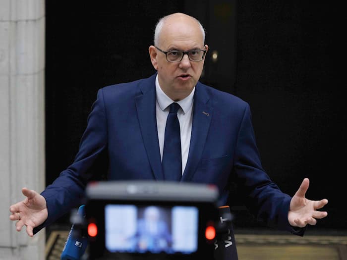 Bundesratspräsident Andreas Bovenschulte (SPD) fordert von der Bundesregierung einen Fokus auf die Steuerreform. (Archivbild) / Foto: Carsten Koall/dpa