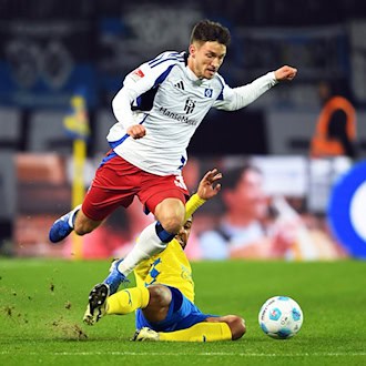 Noah Katterbach wechselt zunächst auf Leihbasis vom HSV nach Braunschweig. (Archivbild) / Foto: Swen Pförtner/dpa