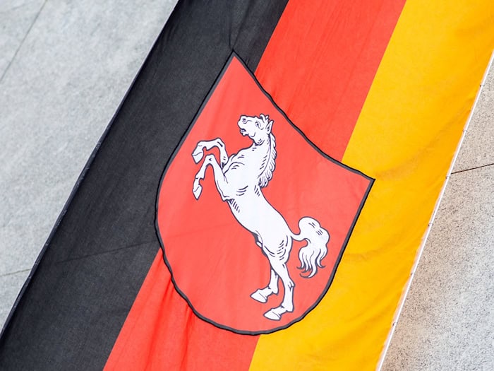 Niedersachsen startet millionenschwere Standortkampagne «Das ist groß» mit Dennis Schröder