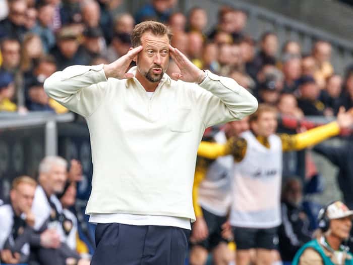 Braunschweigs Trainer Lars Kornetka. (Archivbild) / Foto: Andreas Gora/dpa
