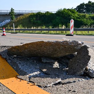 So in etwa dürfte auch der Blop-up auf der A7 aussehen. (Symbolbild) / Foto: Rene Priebe/dpa