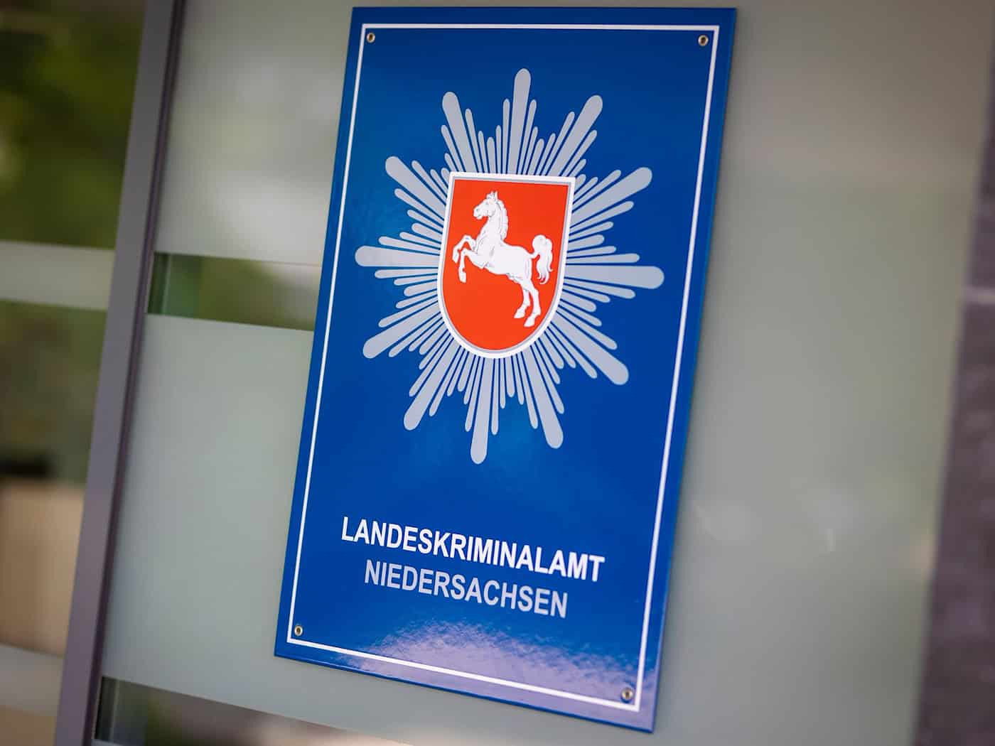 Ein geflohener Mörder ist wieder gefasst. (Symbolbild)  / Foto: Moritz Frankenberg/dpa